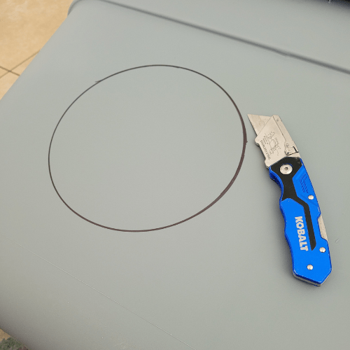 DIY Outdoor cat shelter cutting